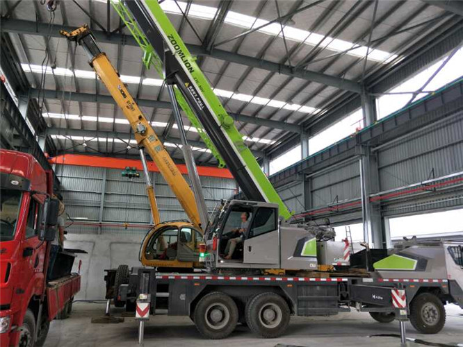 稻城县高空车出租需要注意哪些安全事项？