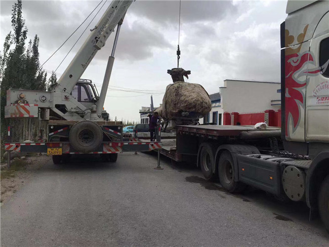 稻城县狭窄场地（如小区、车间）适合用哪种吊车？